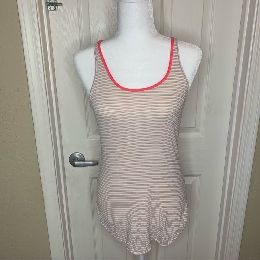 Lululemon Racerback Tank Hot Pink Trim Size 8